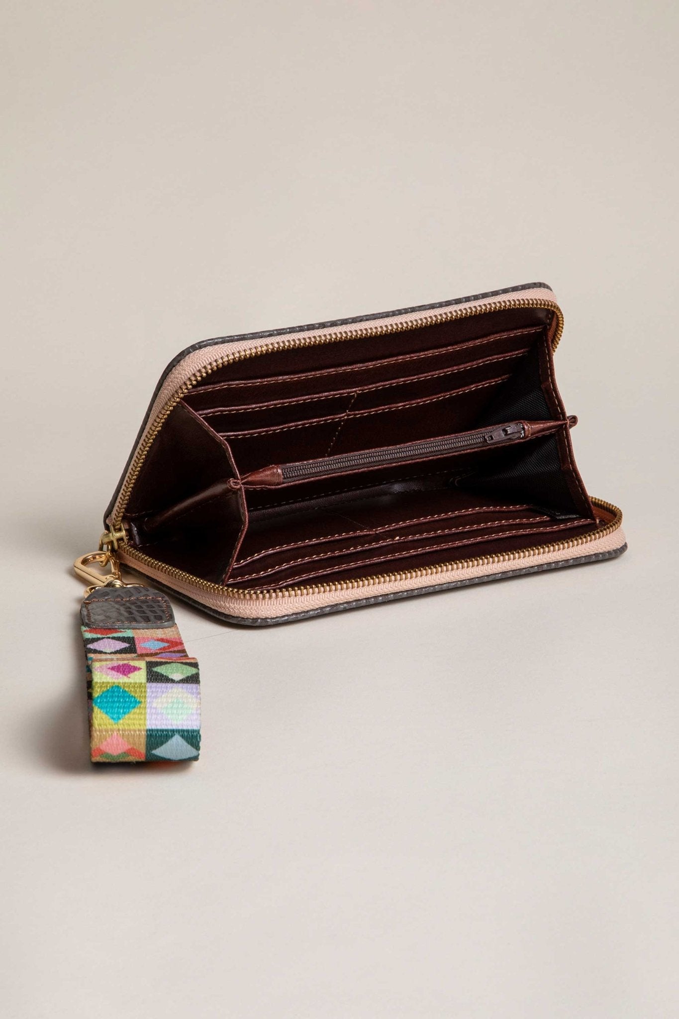 Cartera Gris croco Grande - LOVENOCK
