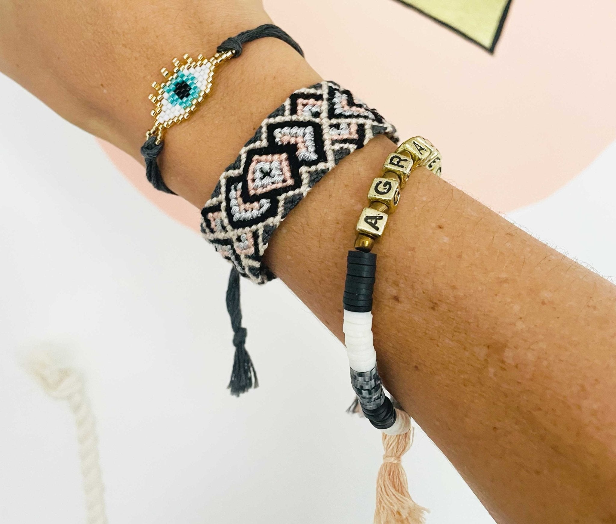 Juego 3 pulseras Blanco y negro - LOVENOCK