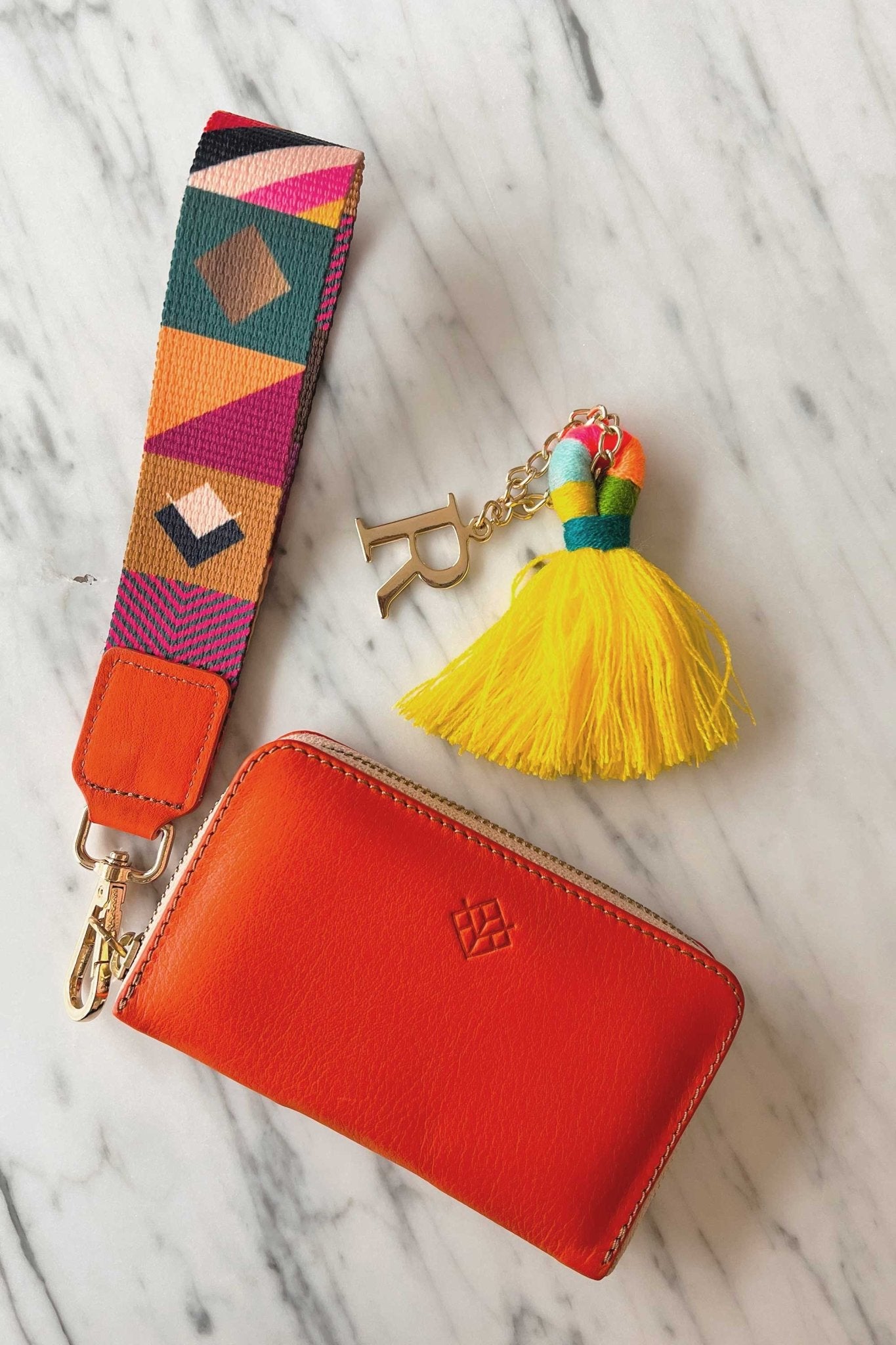 KIT Cartera Mini + Charm con inicial - LOVENOCK