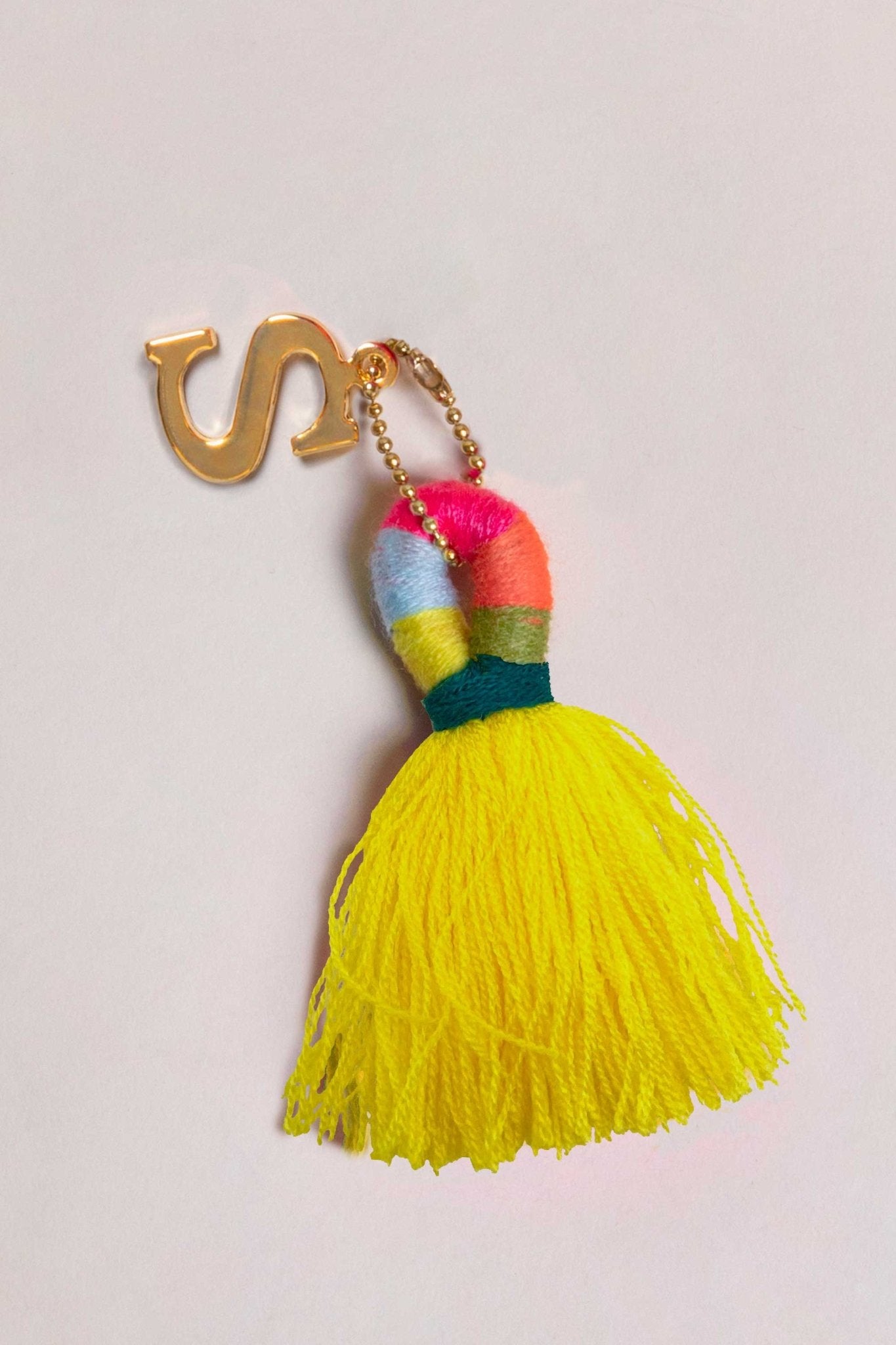 Personaliza tu Bolso - Charm con Inicial Metálica - Amarillo - LOVENOCK