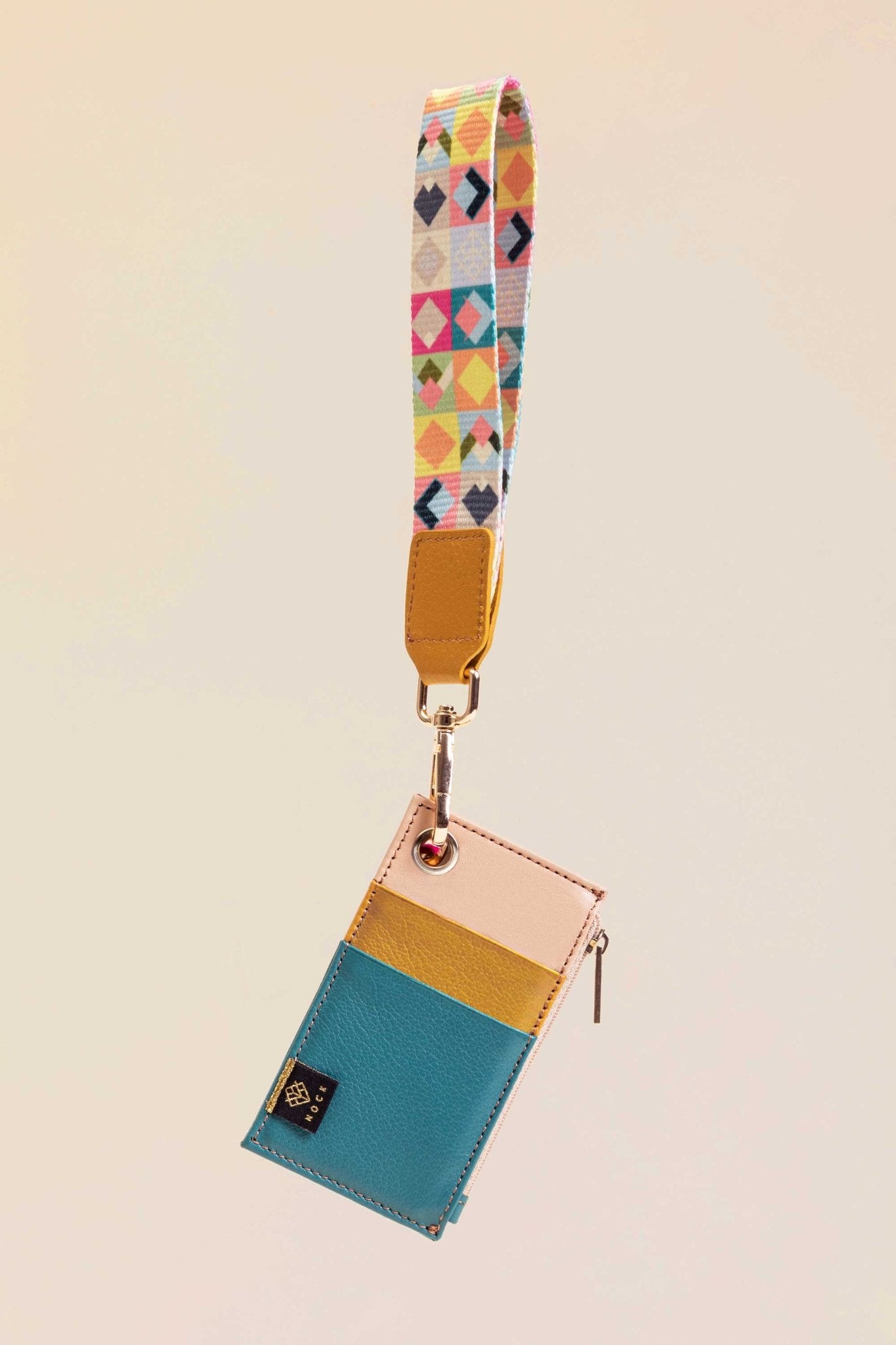 Tarjetero con pulsera Jade - mango - LOVENOCK